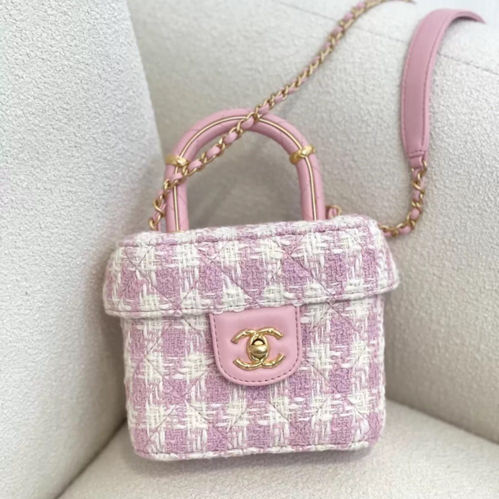Chanel tweed bag
